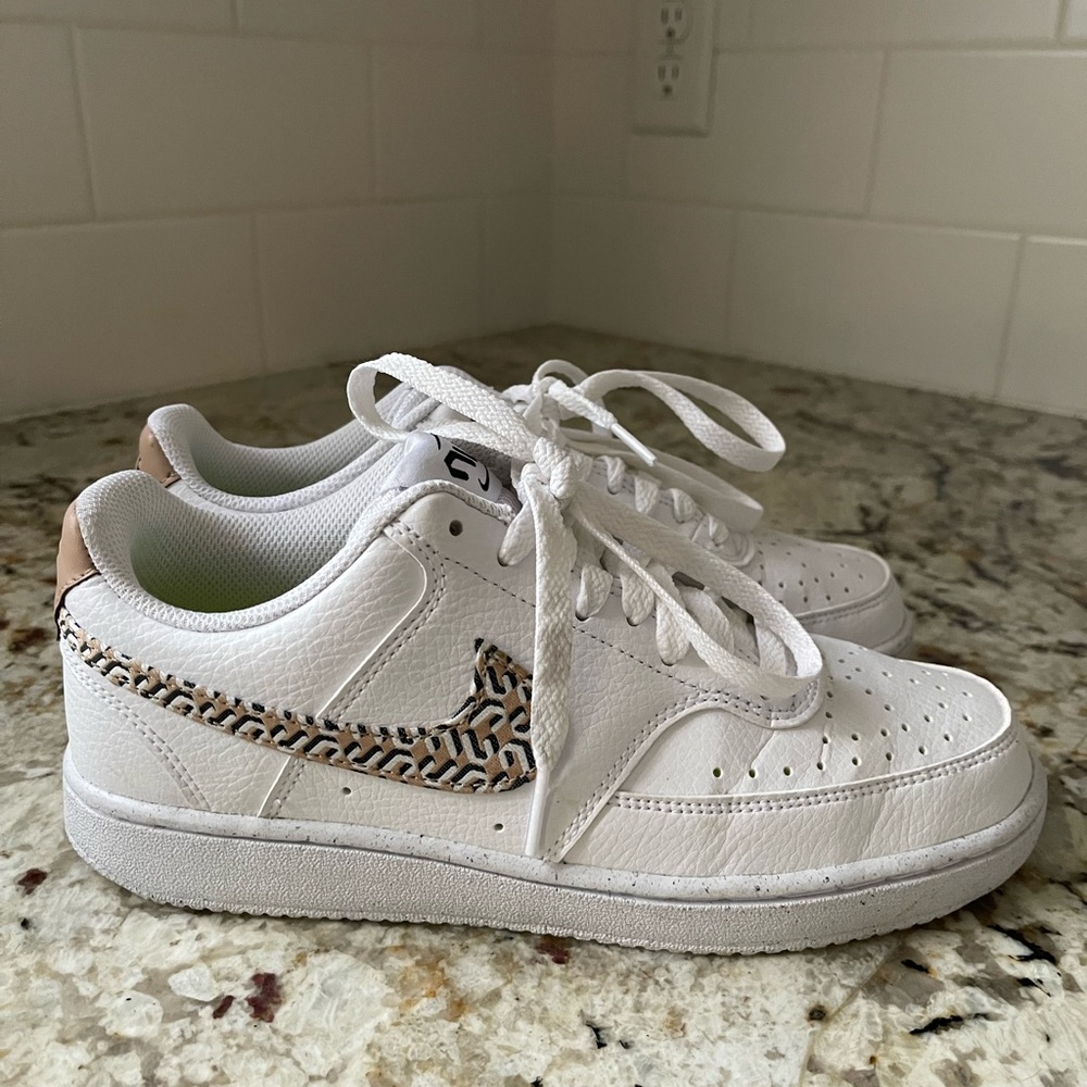 Nike Court Vision Low Sneakers